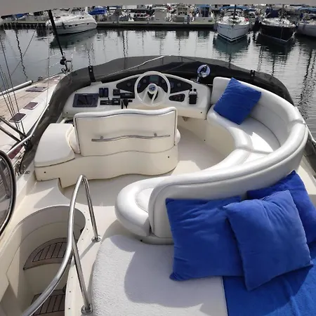 Yacht Azimut 42 - La Perla Constanta